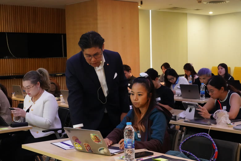 บรรยากาศการสอนของ อ.วิป ธนาภินันท์ชัย